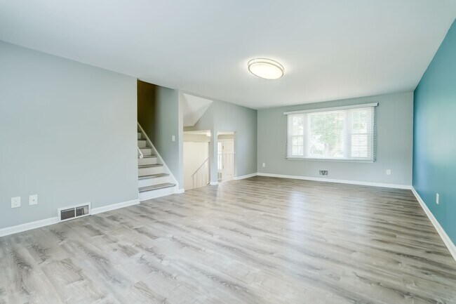 Photo - 161 Railroad Mills Rd