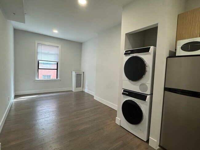 Photo - 276 Newbury St Unidad 10