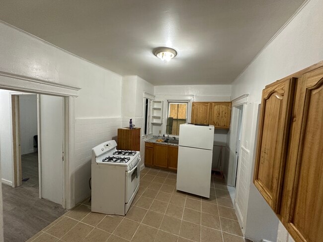Photo - 10528 Van Wyck Expy Unit 1st Floor/Lower Level
