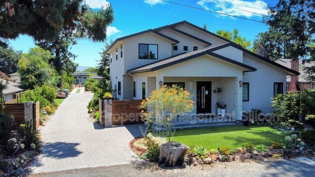 Photo - 2942 Neal Ave