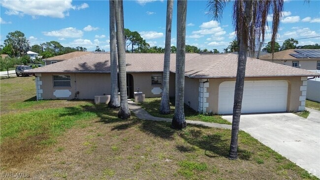 Building Photo - 8109 Sanibel Blvd Rental