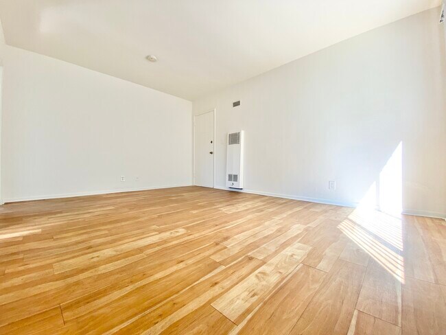 Photo - 2613 S Sepulveda Blvd Unit 8