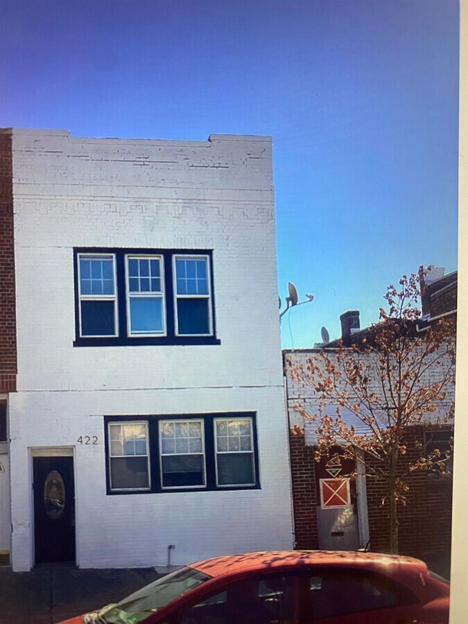 Photo - 422 Avenue C