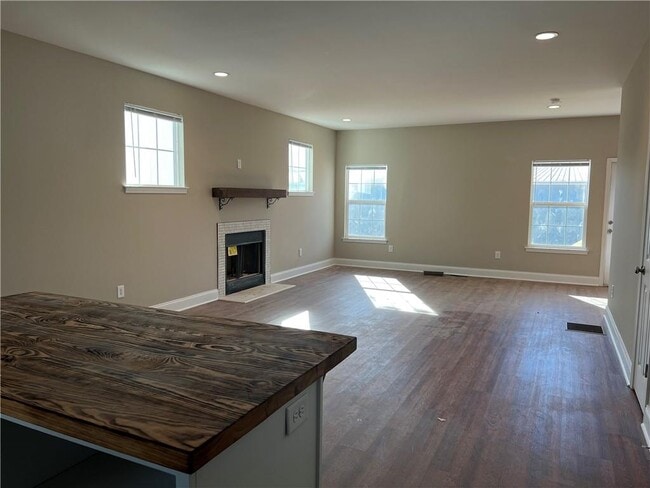 Photo - 522 Liberty Pk Dr