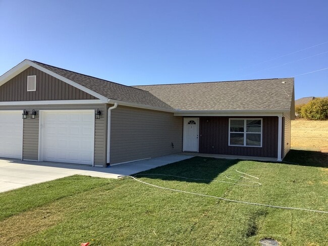 Photo - Highland Point Dr 879/881 Unidad 881