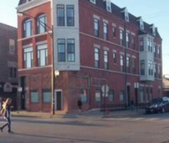 Building Photo - 1700 W Cermak Rd Unit 2R