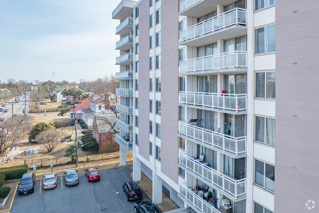 Photo - Strathmore Tower