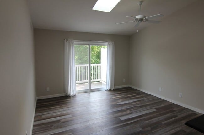 Photo - Cozy 2 Bedroom 2 Bath Condo in Iowa City!