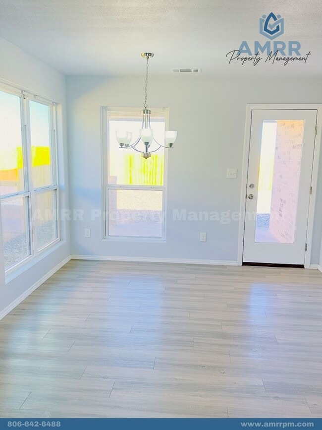 1635 Wrigley Dr