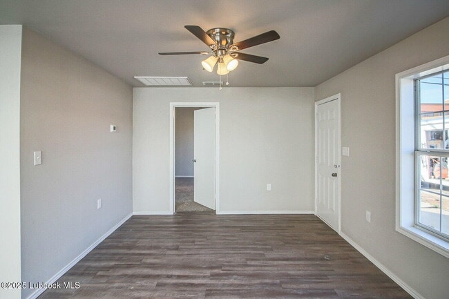 Photo - 1705 Avenue T