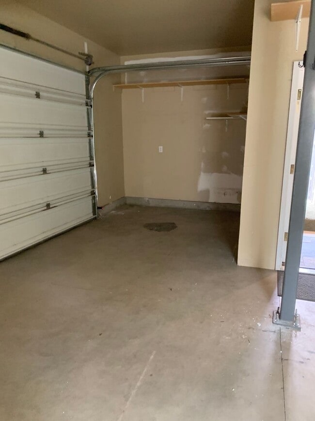 Photo - Studio in Downtown Bend with Garage