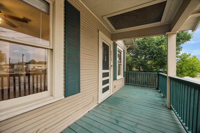 Photo - 2717 McDuffie St