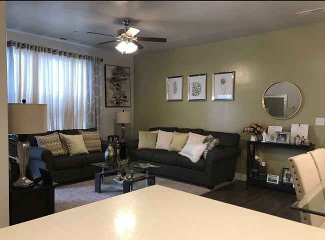 Building Photo - 14503 S Ronan Ln Unit b2 Rental