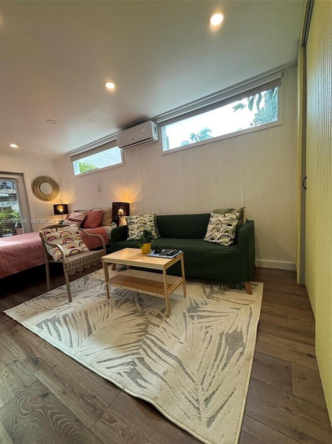 Photo - 8220 NE 1st Pl Unit 3C