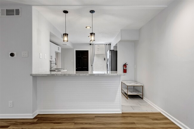 Photo - 7 Briar Dale Ct Unit C