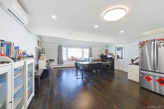 Photo - 80 Cypress Ln E