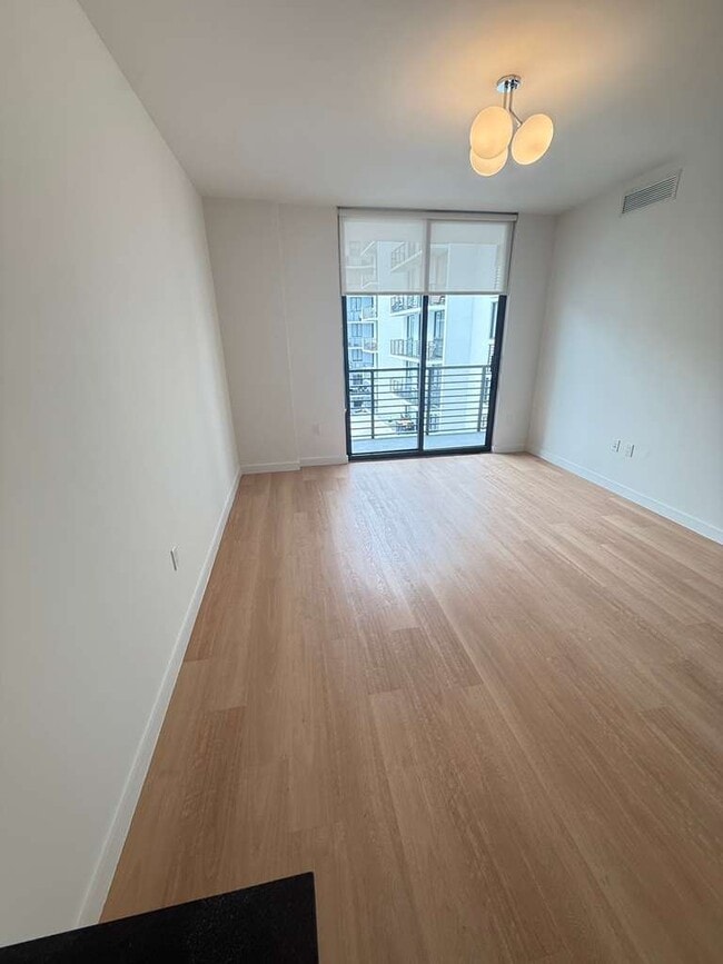 Photo - 1325 NE 117th St Unit A2