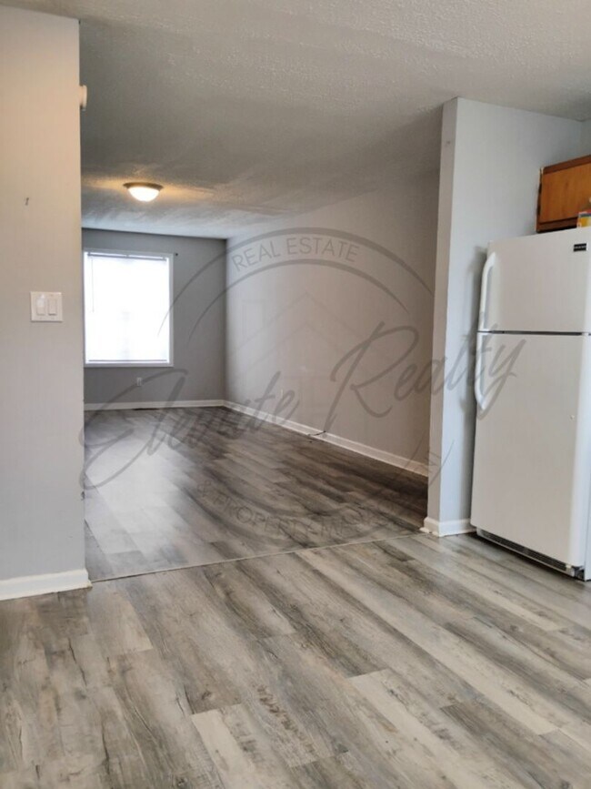 Photo - Three Bedroom, Two Level Duplex for Rent! Unit Nowlin 211 A