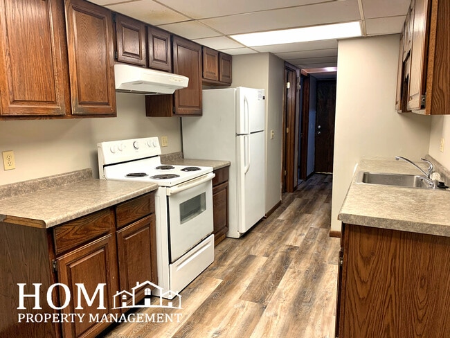 Photo - 25 Camelot Ln