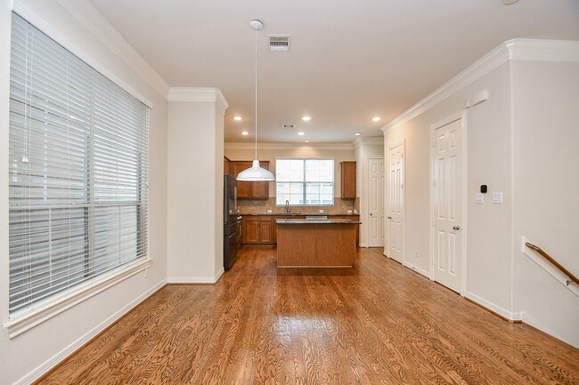 Photo - 3126 Clearview Cir