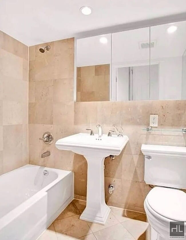 Photo - East 10th Street Unit 2