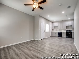 Photo - 2910 S Laredo St