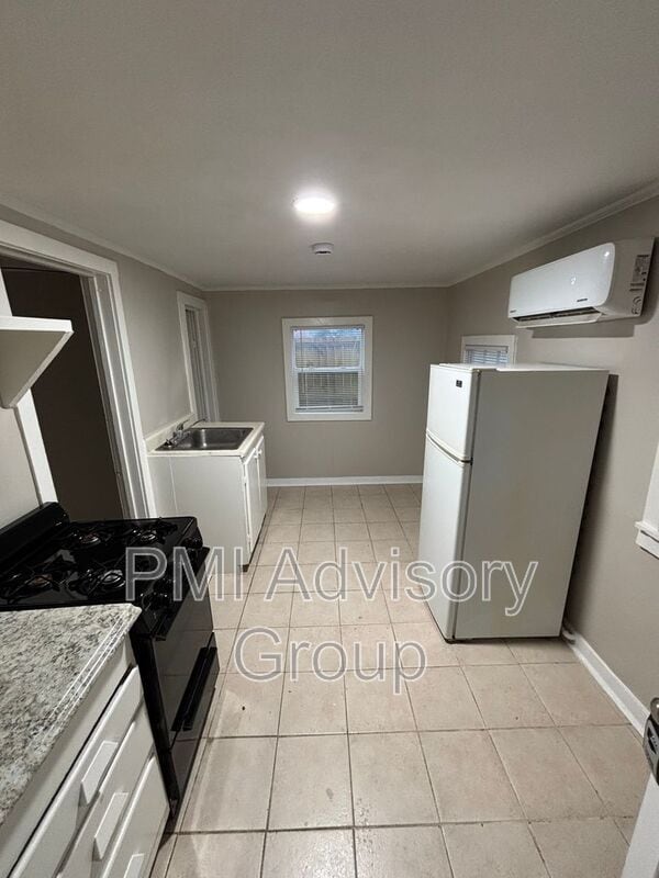 Photo - 308 Chestnut St