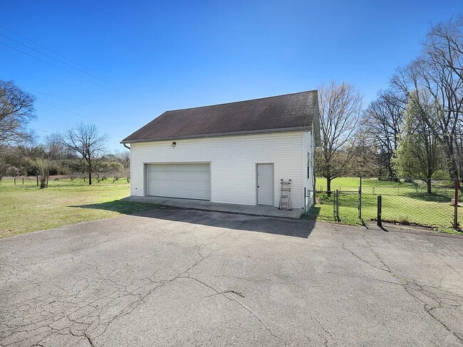 Photo - 436 Foothill Dr