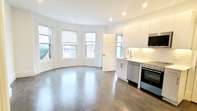 Photo - 255 Newbury St Unit 3R