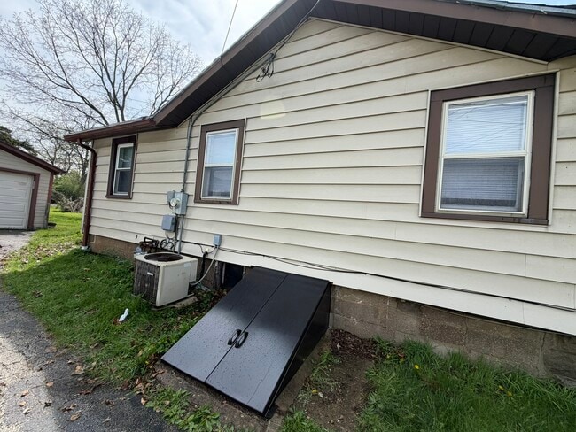 Photo - 4815 Lexington Blvd