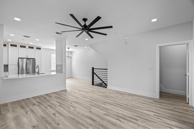 Photo - 75 NW 4th Ave