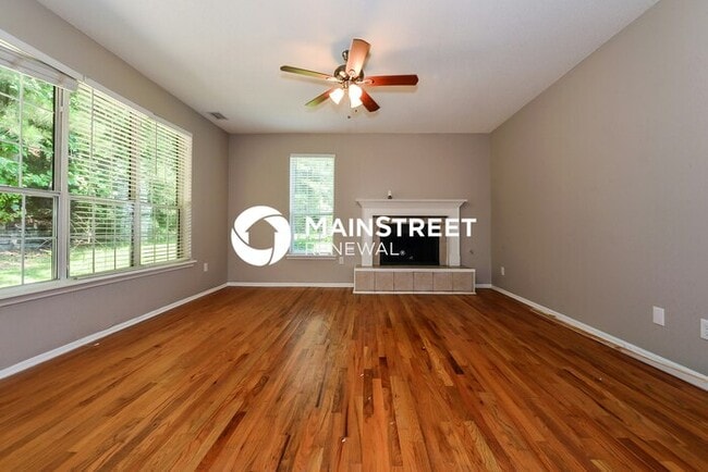Photo - 4 Bedroom Pet-Friendly Home in Decatur, GA with Main Street Renewal