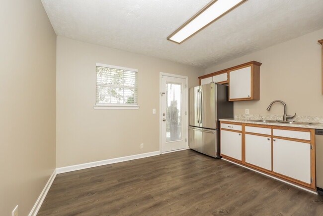 Photo - 1318 Lyndsey Ridge Dr