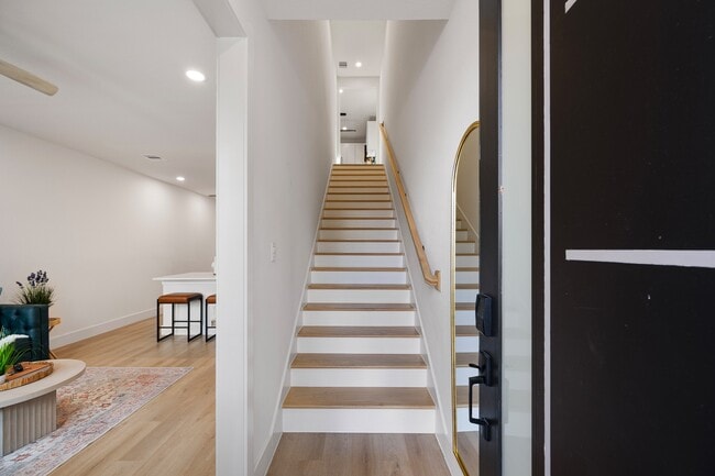 Photo - 3454 Simmons St