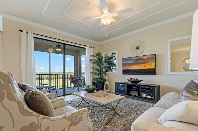 7015 River Hammock Dr Unit 405