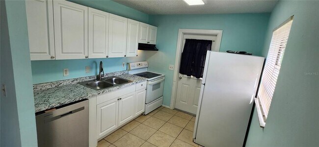 Photo - 2254 19th Ave SW