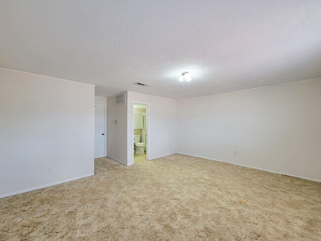 Photo - 1815 Country Village Blvd