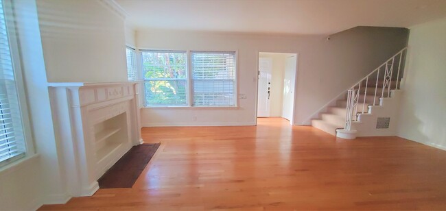 Photo - 10435 Ashton Ave Apartments Unit 10439