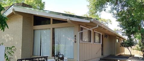 Building Photo - 850 Locust St Rental