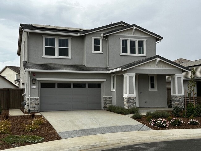Gorgeous New Build with Solar Located in E... - Gorgeous New Build with Solar Located in E... Casa