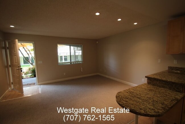Photo - Lovely 1 Bedroom/1 Bathroom West Petaluma Condo Available Now