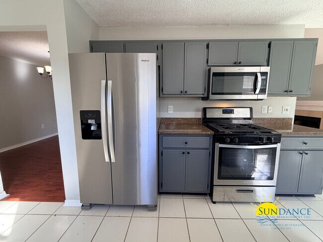 Photo - Stunning 3 Bedroom Home in Mary Esther!