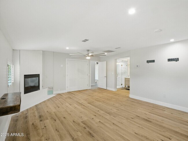 Photo - 12210 N 67th St