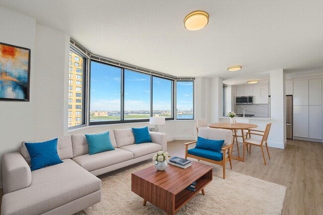 Photo - 1735 York Ave Unit 29A