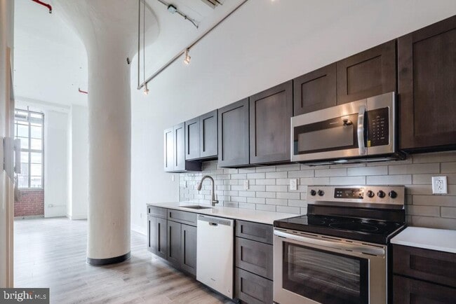 Building Photo - 720 N 5th St Unit 313 Rental