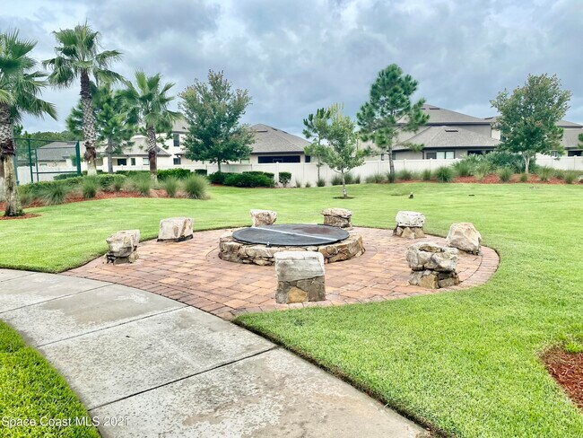Photo - 760 Fiddleleaf Cir