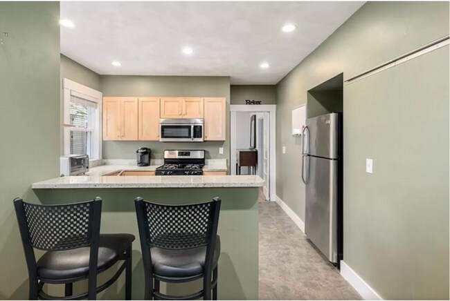 Photo - 85 Yale St Unit 1