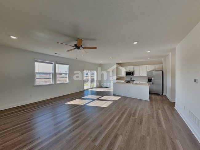 Photo - 9121 Henley Ave