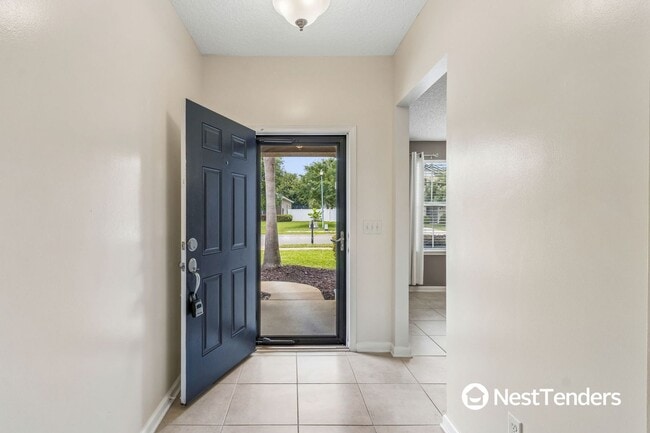Photo - Beautiful Amelia Concourse Home!