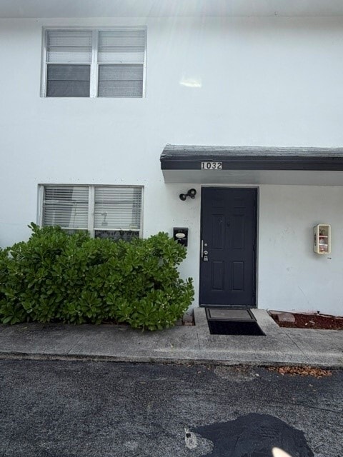 Building Photo - 1032 S A St